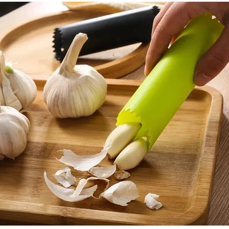 Tubo spelafili per aglio Peeli - Kitchen Gadgets Garlic recensione e prezzo