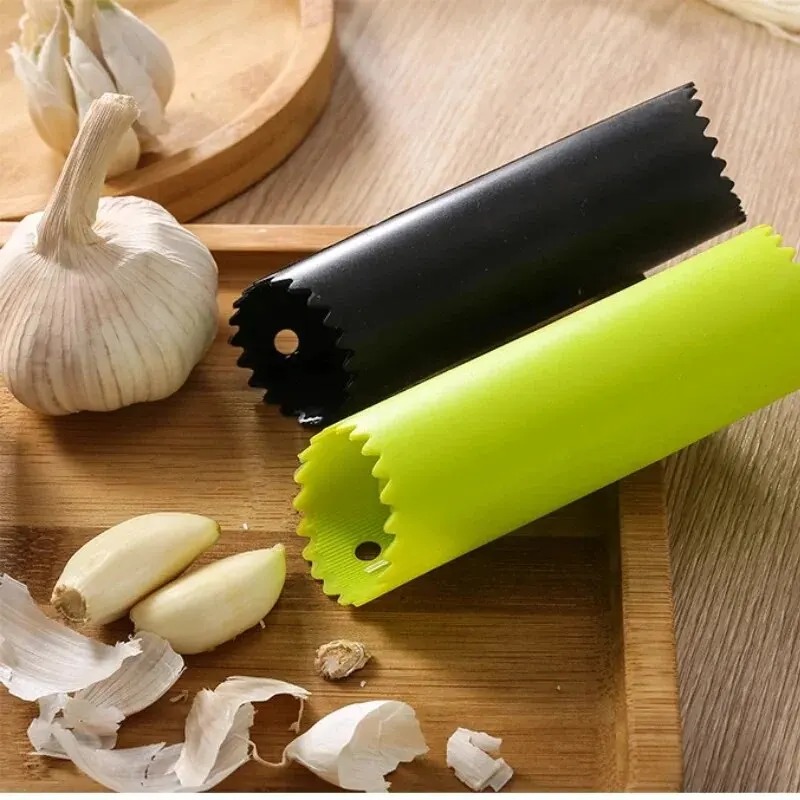 Tubo spelafili per aglio Peeli - Kitchen Gadgets Garlic recensione e prezzo