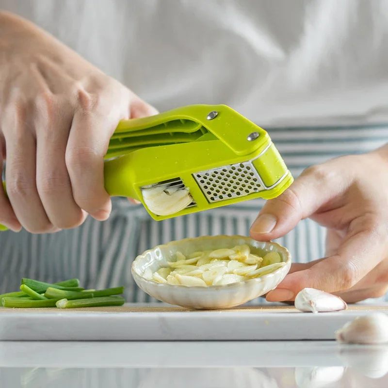 2 in 1 Aglio Ricer e Affettatr - Kitchen Gadgets Garlic recensione e prezzo